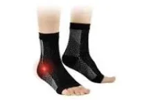 Kaos Kaki Bisa Mencegah Infeksi Kulit