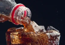 Ancaman Manis: Bahaya Tersembunyi di Balik Kesegaran Soda