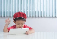 Bijak Mengatur Waktu Gadget Anak