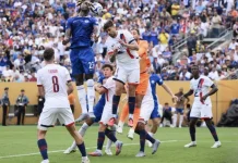 PSG Menang Telak 5-2 atas Chelsea di Paris