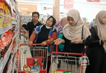 Physic Ramadan Care 2026: Belanja Kebutuhan Lebaran Bersama Dhuafa