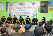 TIK Polda Riau Kunjungi Panti Asuhan Al Akbar, Salurkan Bantuan Sembako