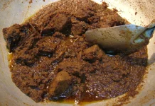 Dari Dapur ke Meja Lebaran: Filosofi Rendang dalam Tradisi Minangkabau