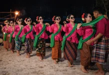 Joget Sonde Warisan Budaya Suku Akit Riau