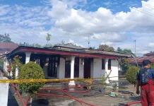 Dua Rumah di Jalan Dahlia Hangus Terbakar