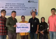 BPJS Ketenagakerjaan Serahkan Santunan JKM Rp42 Juta kepada Ahli Waris Pekerja