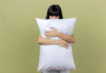 Kapan Harus Ganti Bantal, Simak Dampaknya Bagi Kesehatan