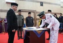 Sekda Fahmi Rizal Lantik 12 Pejabat Administrator dan Pengawas di Pemko Dumai