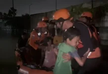 Basarnas Pekanbaru Evakuasi Enam Warga Terdampak Banjir di Rumbai Timur