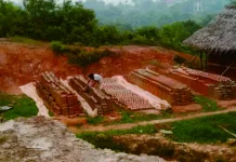 Industri Batu Bata Tradisional di Tenayan Raya Pekanbaru