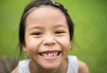 Menjaga Gigi Anak Tumbuh Rapi sejak Dini