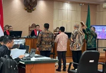 Sekda Riau Syahrial Abdi Bersaksi di Sidang Abdul Wahid