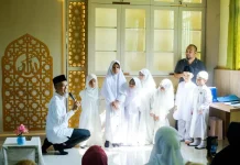 Wako Paisal Uji Hafalan Peserta Tasmi' Juz 29 dan 30 Yayasan Amazing Kidz