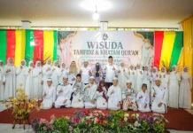 Wali Kota Dumai H. Paisal Hadiri Wisuda Tahfizh dan Khatam Qur'an SMPN Binsus