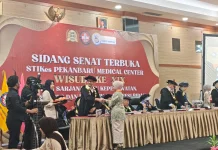 STIKes PMC Wisuda 98 Lulusan Baru, Kadiskes Riau Titip Harapan