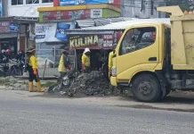 Pemko Pekanbaru Target Bersihkan Drainase 200 Meter per hari