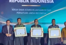 Kejari Kuansing Raih Penghargaan Nasional