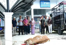 Penyembelihan Hewan Kurban di Sekretariat PWI Kampar