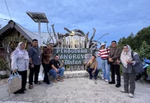 Mahasiswa S3 Ilmu Lingkungan Universitas Riau Dorong Konservasi Mangrove