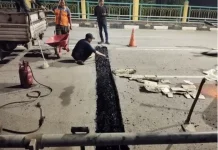 Dinas PUPR Siak Ganti Expansion Joint di Jembatan Tengku Agung Sultanah Latifah