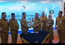 Kejar PAD, Pemprov Riau Serahkan Data Wajib Pajak Tunggak PKB ke Pemko Pekanbaru
