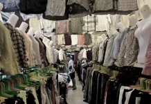 Baju Bekas atau Thrifting Jadi Idola Anak Muda