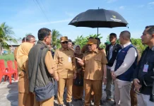 Bupati Bistamam Turun Langsung ke Kampung Nelayan Merah Putih