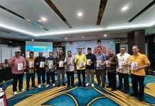 Hendry Munief Luncurkan Buku Jejak Satu Tahun di DPR RI