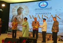 Sannipata Waisak Bersama 2570 di Pekanbaru Berlangsung Khidmat dan Penuh Makna