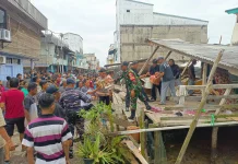 Longsor Susulan di Kuala Enok Rusakkan Rumah dan Lapak Usaha
