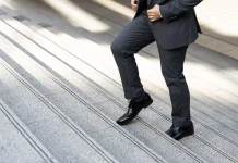 Sepatu Kerja Nyaman, Kerja Lebih Semangat