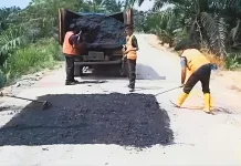 Pemprov Riau Percepat Perbaikan Jalan Simpang Perak