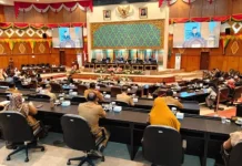 Kemenkum Riau Hadiri Rapat Paripurna DPRD Provinsi Riau Bahas Tiga Ranperda