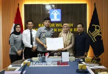 Kemenkum Riau Tangandatangani PKS dengan Politeknik Pengadaan Nasional