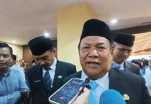 Plt Gubernur Bebaskan PPPK Pemprov Riau dari Potongan Zakat Profesi