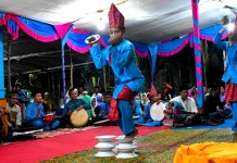 Tari Inai Piring Dua Belas, Warisan Budaya Unik dari Rokan Hilir