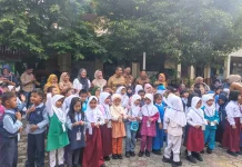 Hari Pertama Sekolah, Pemko Pekanbaru Kampanyekan Ayah Antar Anak