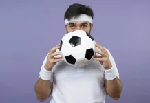Menjaga Kesehatan Tubuh saat Demam Sepak Bola