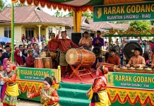 Rarak Godang Denting Musik Tradisional Identitas Budaya Kuantan Singingi
