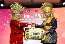 IKWI Riau Juara I Fashion Show Busana Adat Nusantara Tingkat Nasional