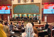 Kemenkum Riau Kawal Penguatan Regulasi Daerah melalui Rapat Paripurna DPRD Riau