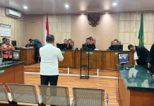 Hakim Vonis Abdul Wahid Dua Tahun Penjara