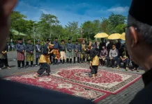 Prosesi Tepuk Tepung Tawar, Sambut Kapolres Baru dan Tamu Serumpun Asal Melaka