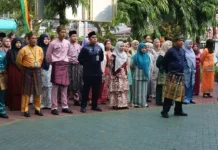 Semarakkan HUT Provinsi Riau, Kemenkum Riau, Apel Pagi dengan Busana Melayu
