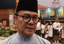 HUT ke-69 Riau , Rusli Zainal Dorong Pemerataan Pembangunan Riau