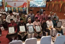 HUT ke-69 Riau, 10 Pahlawan Diberi Penghargaan