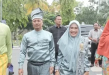 HUT Riau ke-69, Plt Bupati Muklisin Hadiri Upacara dan Paripurna di Pekanbaru