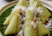 Kue Lopis yang Menggoda