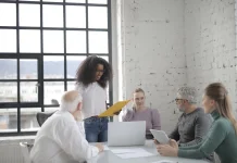 Bahaya dan Cara Mencegah Dunning-Kruger Effect atau Merasa Ahli Padahal Minim Ilmu