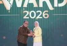 Karmila Sari Raih Penghargaan Legislator Peduli Pemerataan Pendidikan